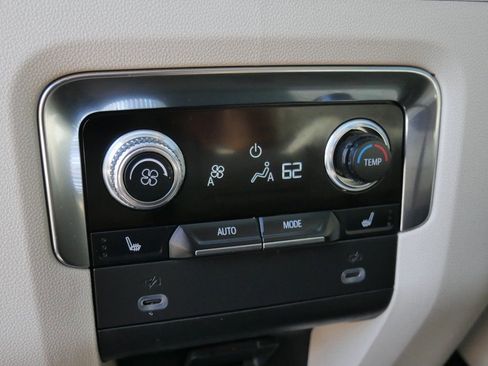 Used 2023 GMC Yukon XL Denali AWD/4WD image 45