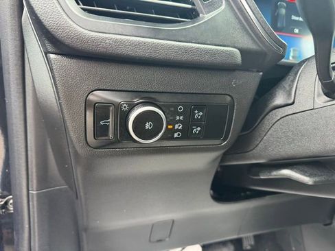 Used 2025 Ford Escape Platinum image 31