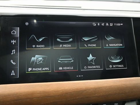 Used 2022 Audi e-tron GT Premium Plus image 12