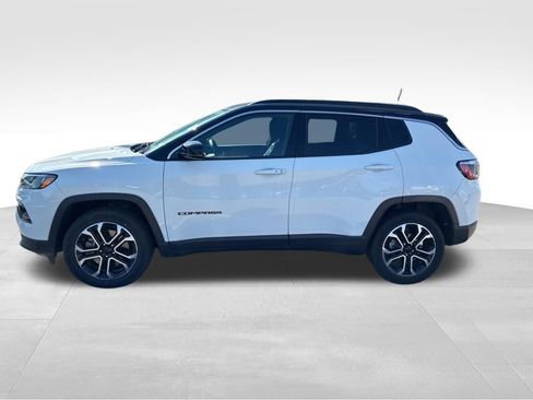 Used 2024 Jeep Compass Limited image 2