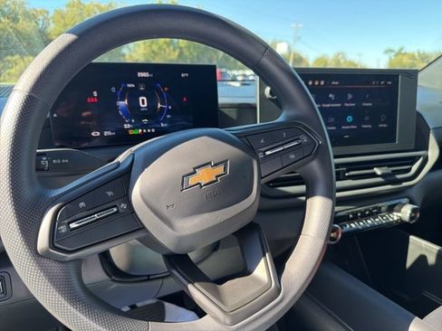Used 2024 Chevrolet Silverado EV W/T AWD/4WD image 11