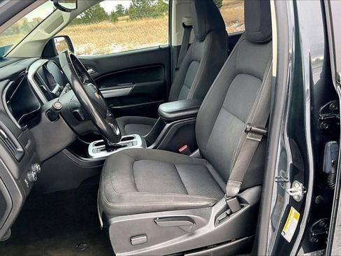 Used 2018 Chevrolet Colorado LT image 20