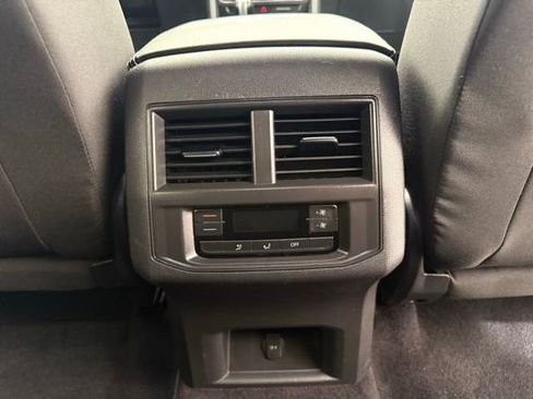 Used 2021 Volkswagen Atlas S image 25