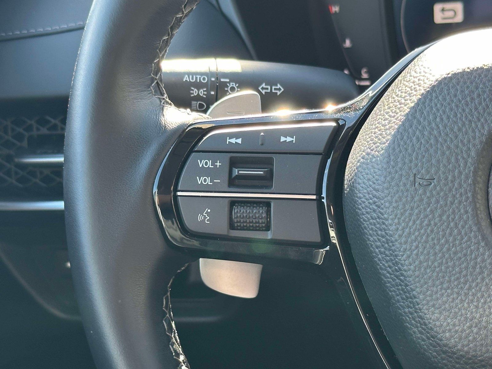Used 2025 Acura ADX FWD image 24
