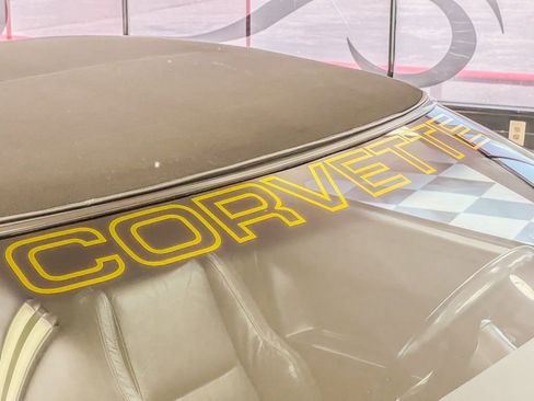 Used 1986 Chevrolet Corvette Convertible image 78