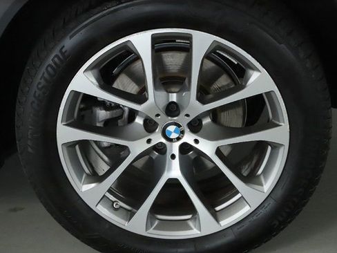 Certified 2025 BMW X5 xDrive40i w/ Premium Package image 41