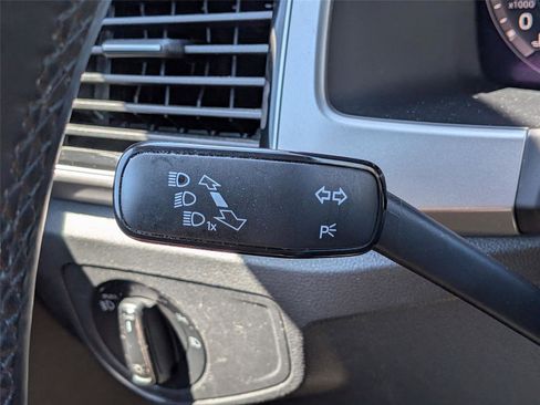 Used 2019 Volkswagen Atlas SEL R-Line AWD/4WD image 22