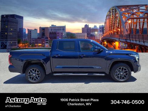 Used 2025 Toyota Tundra Platinum AWD/4WD image 2