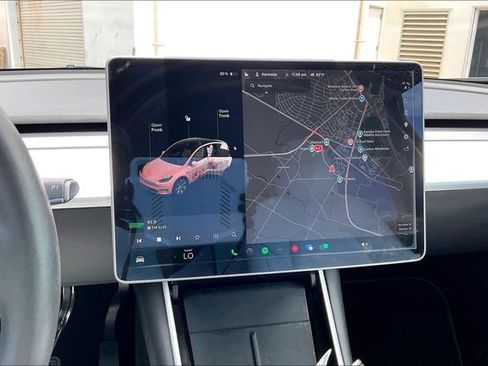 Used 2021 Tesla Model Y Long Range AWD/4WD image 19