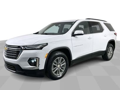 Used 2023 Chevrolet Traverse LT