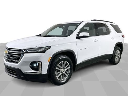 Used 2023 Chevrolet Traverse LT FWD image 1