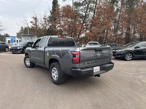 Used 2024 Nissan Frontier S w/ Graphics Package image 12