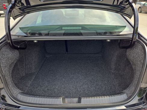 Used 2025 Volkswagen Jetta Sport FWD image 27