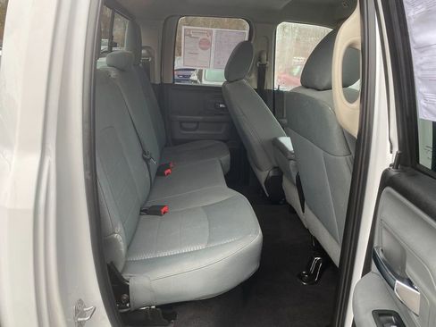 Used 2019 RAM 1500 Classic SLT image 26