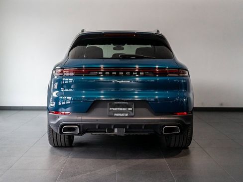 Certified 2025 Porsche Cayenne image 6