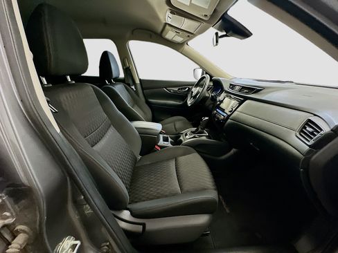 Used 2019 Nissan Rogue SV AWD/4WD image 32