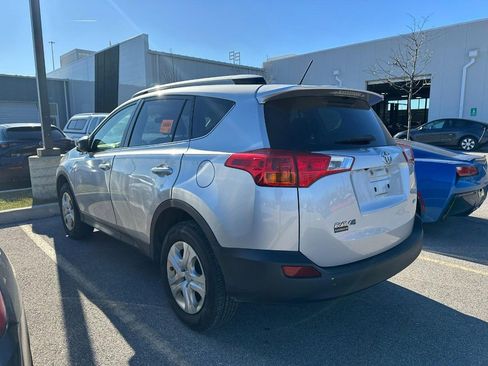 Used 2015 Toyota RAV4 LE image 7