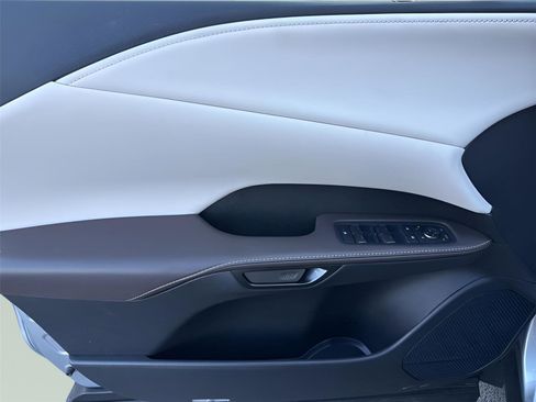 Certified 2024 Lexus RX 350 Premium w/ Accessory Package (K3) image 7