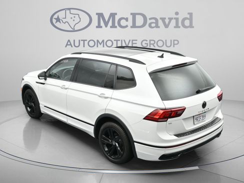 Used 2024 Volkswagen Tiguan SE R-Line FWD image 38