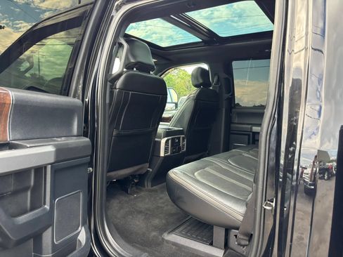 Used 2017 Ford F250 Platinum w/ Platinum Ultimate Package AWD/4WD image 25
