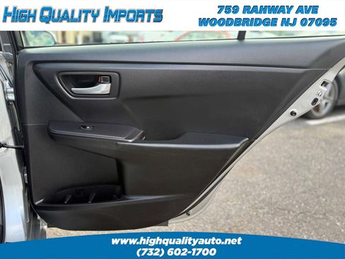 Used 2017 Toyota Camry SE FWD image 51