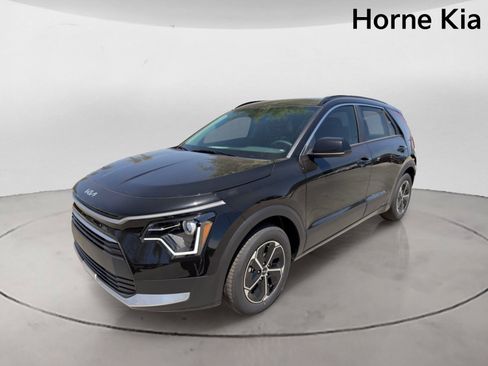 New 2026 Kia Niro LX FWD image 7