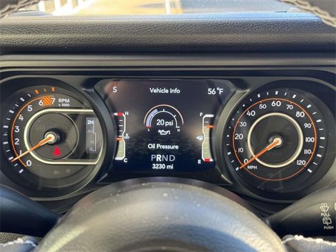 Used 2025 Jeep Wrangler Sport S image 28