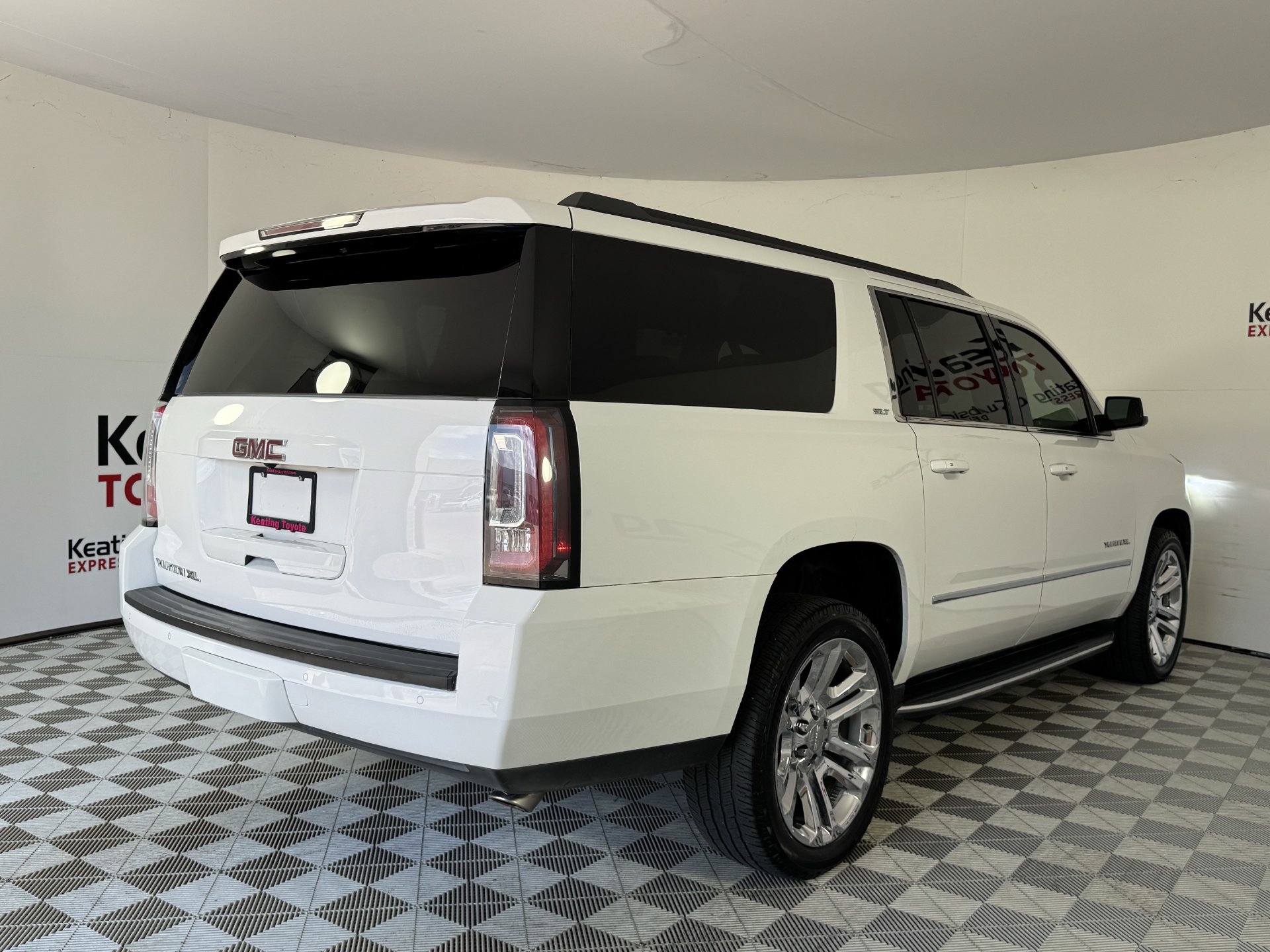 Used 2018 GMC Yukon XL SLT w/ Premium Edition RWD image 5
