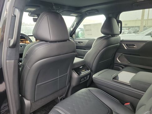 New 2026 INFINITI QX80 Autograph AWD/4WD image 10