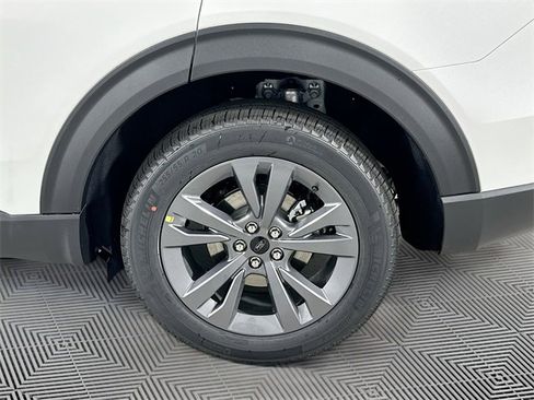 New 2026 Ford Explorer Active w/ Active Comfort Package image 16