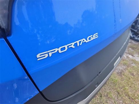 New 2026 Kia Sportage EX image 3