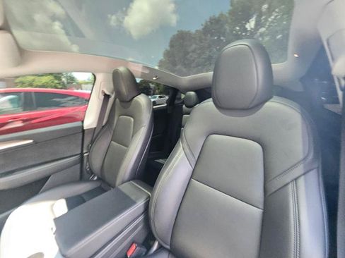 Used 2023 Tesla Model Y Long Range AWD/4WD image 38