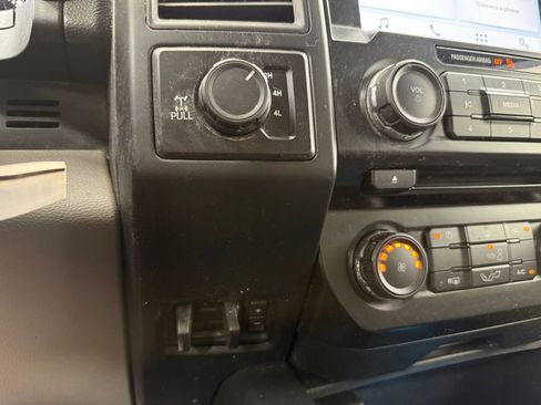 Used 2017 Ford F150 XL w/ Equipment Group 101A Mid AWD/4WD image 19