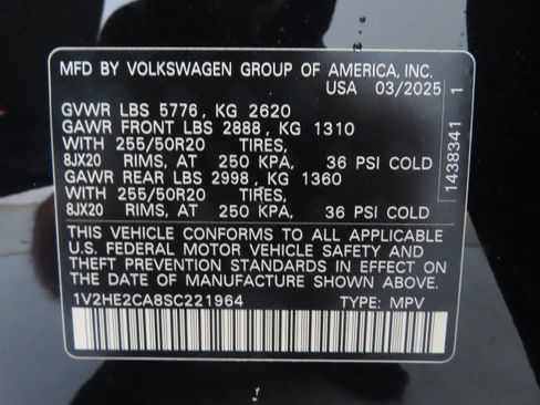 New 2025 Volkswagen Atlas Cross Sport SE image 28