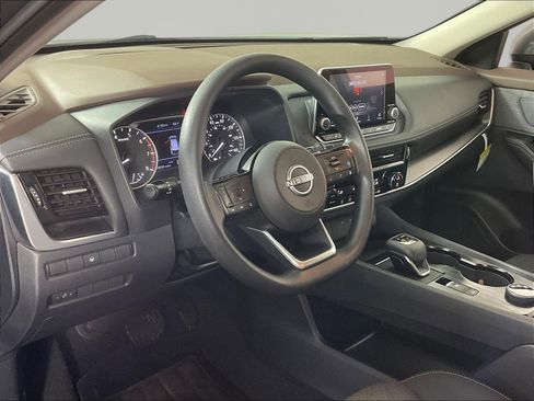 Used 2023 Nissan Rogue SV AWD/4WD image 17