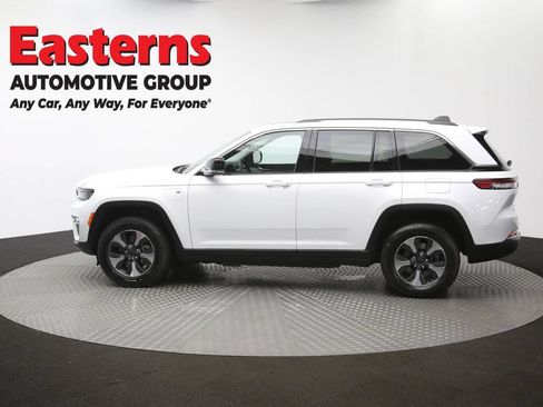 Used 2022 Jeep Grand Cherokee Limited 4xe w/ Luxury Tech Group II AWD/4WD image 65