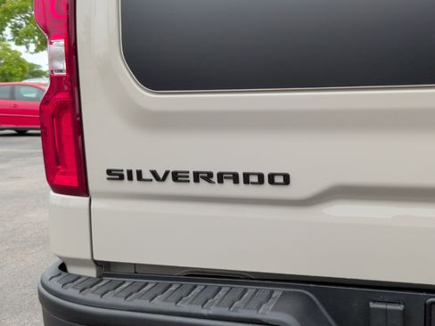 Used 2026 Chevrolet Silverado 1500 ZR2 w/ ZR2 Bison Edition AWD/4WD image 11
