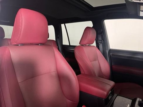 Used 2023 Lexus GX 460 Premium w/ Premium Package AWD/4WD image 18