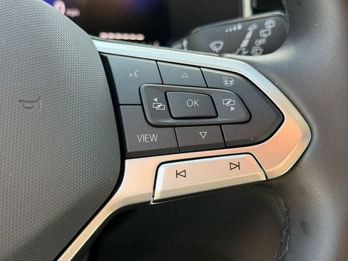Certified 2026 Volkswagen Taos SE FWD image 26