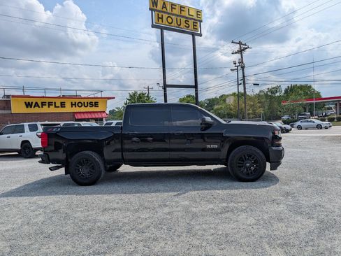 Used 2018 Chevrolet Silverado 1500 LT w/ Texas Edition AWD/4WD image 4