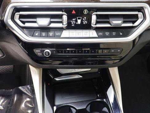 Certified 2025 BMW X4 xDrive30i image 13