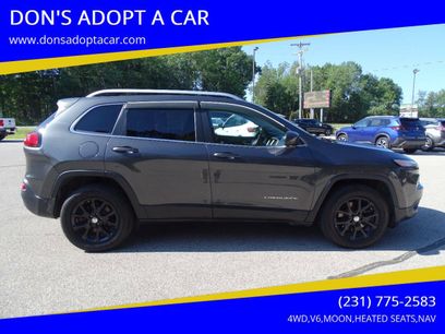 Used 2016 Jeep Cherokee 4WD Latitude w/ Comfort & Convenience Group