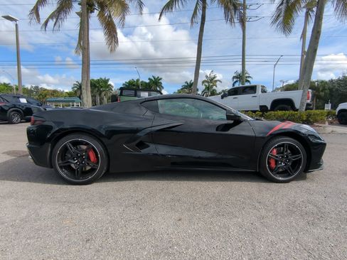 Used 2020 Chevrolet Corvette Stingray Premium Cpe w/ 3LT Preferred Equipment Group image 4