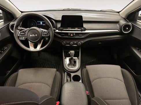 Used 2022 Kia Forte LXS FWD image 10
