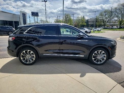 Used 2023 Lincoln Nautilus Reserve w/ Equipment Group 201A AWD/4WD image 2