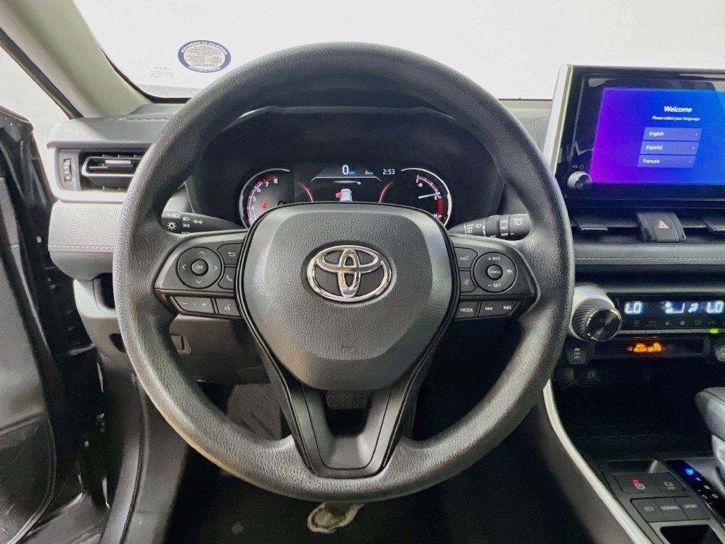 Used 2025 Toyota RAV4 XLE FWD image 17