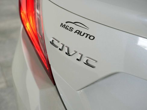 Used 2020 Honda Civic Sport image 12