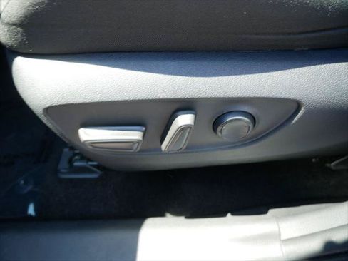 Certified 2025 Toyota RAV4 XLE AWD/4WD image 15