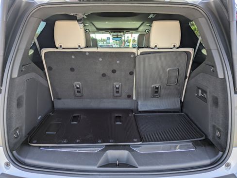 Certified 2022 Cadillac Escalade Sport w/ Touring Package image 18