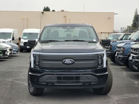 New 2025 Ford F150 Lightning Flash image 27